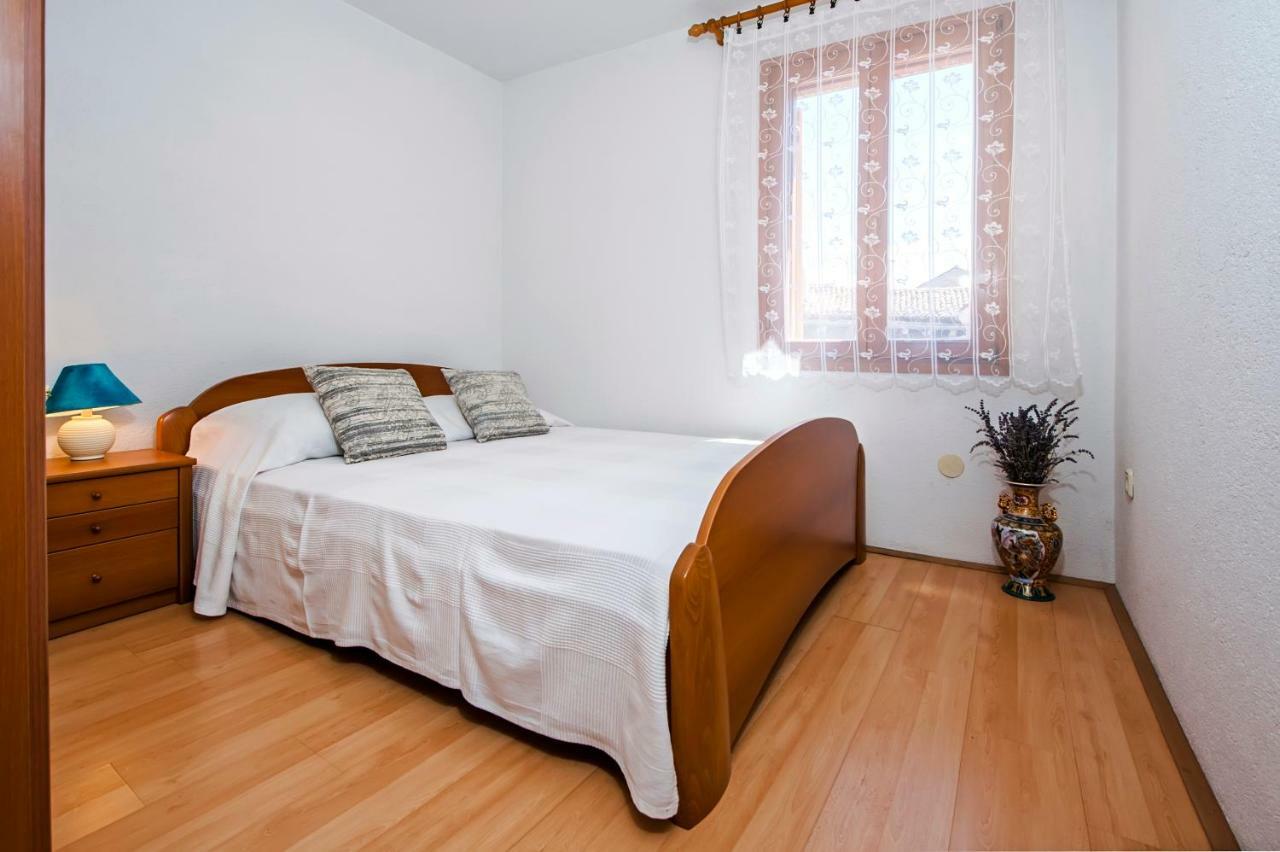 Guesthouse Ancient Stone Rovinj Exterior photo