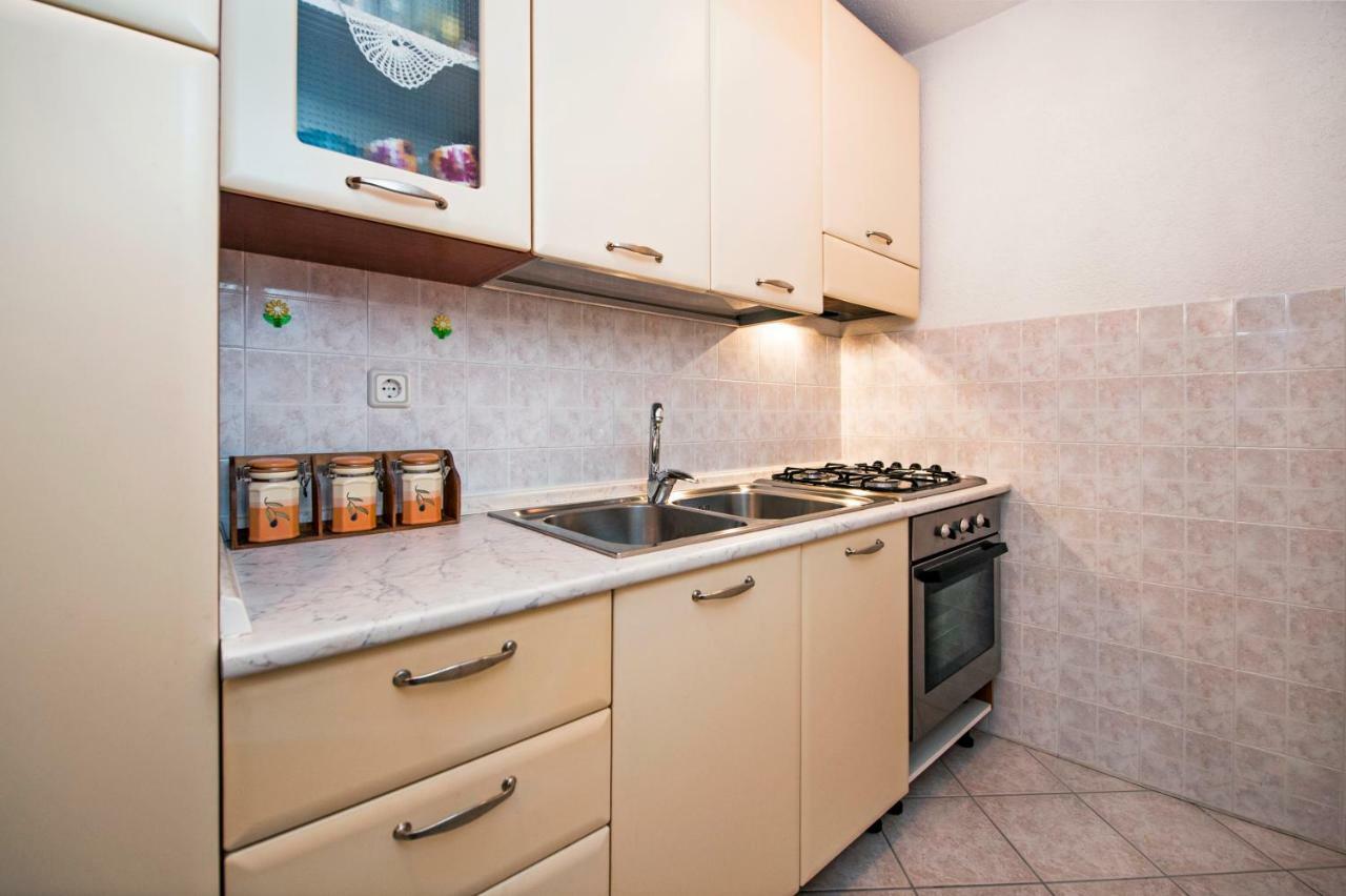 Guesthouse Ancient Stone Rovinj Exterior photo